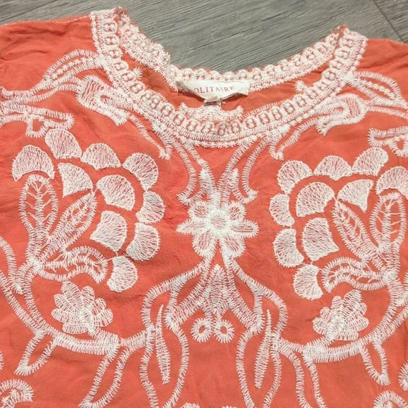 Solitaire Embroidered Floral Scallop Hem Blouse Top - Picture 3 of 9